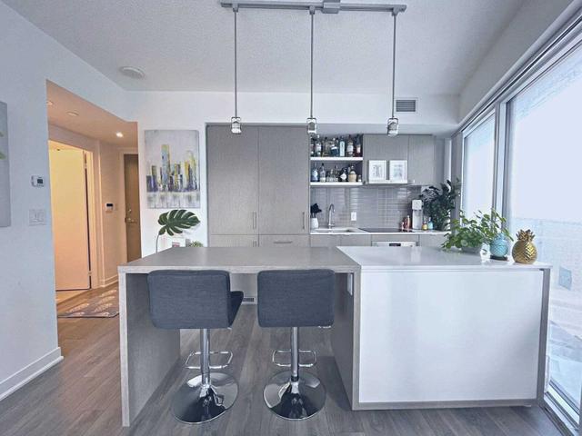 2302 - 88 Harbour St