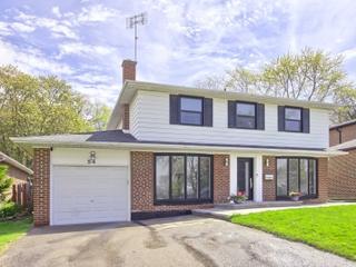 54 Skyview Cres