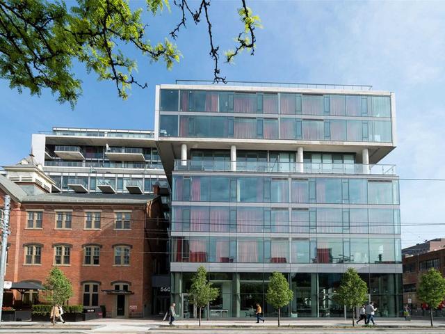 234 - 461 Adelaide St W