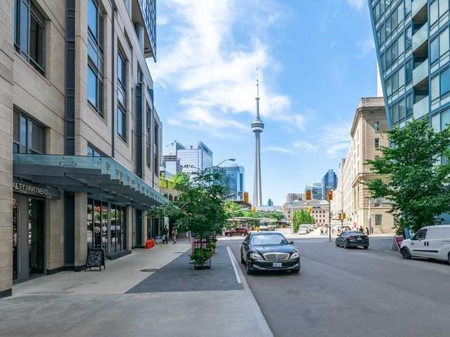 703 - 25 The Esplanade Ave