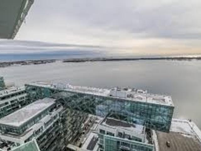 921 - 15 Queens Quay E