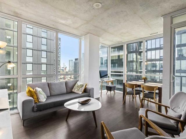 3402 - 88 Blue Jays Way