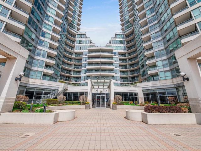 308 - 228 Queens Quay W