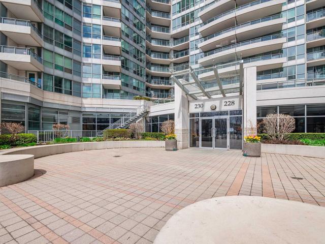 308 - 228 Queens Quay W