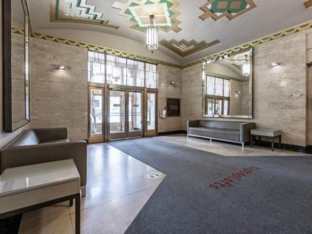 417 - 637 Lake Shore Blvd W