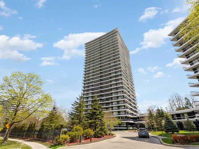 906 - 135 Antibes Dr