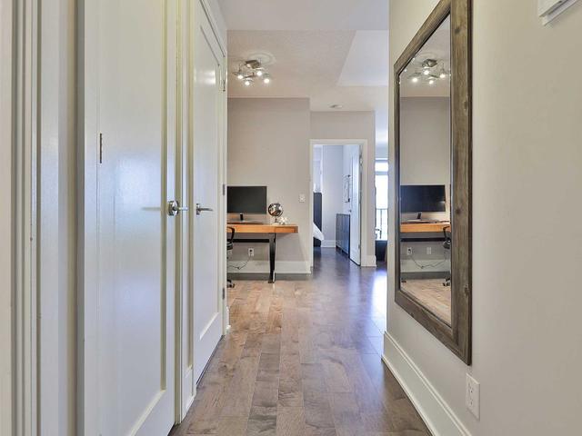 1318 - 70 Roehampton Ave