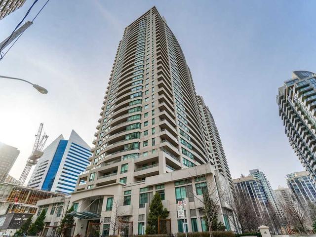 305 - 18 Spring Garden Ave