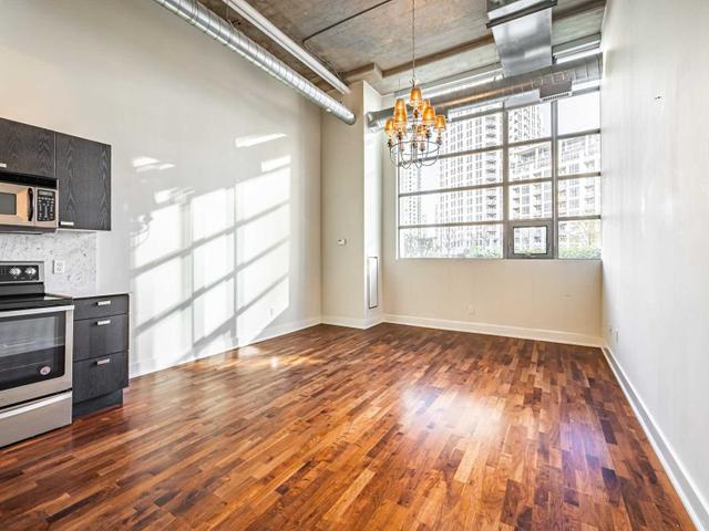 111 - 637 Lake Shore Blvd W