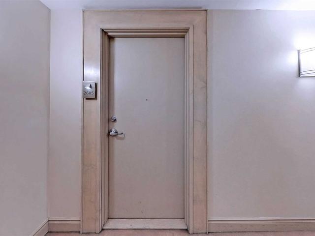 2605 - 18 Holmes Ave