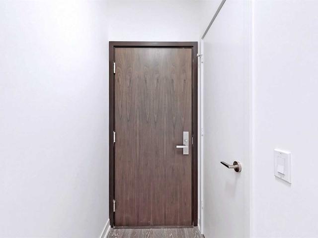 4611 - 1 Yorkville Ave