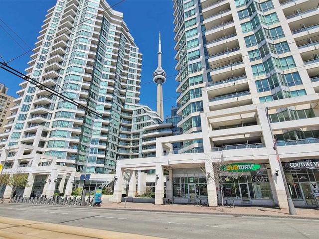 1005 - 228 Queens Quay W