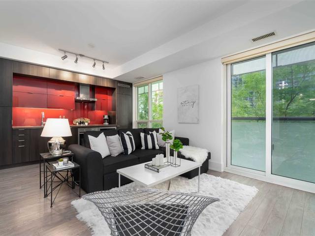 210 - 300 Front St W