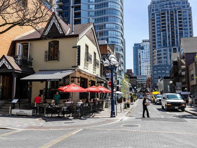 2403 - 88 Cumberland St