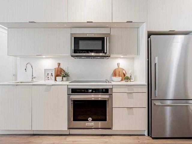 415 - 80 Vanauley St