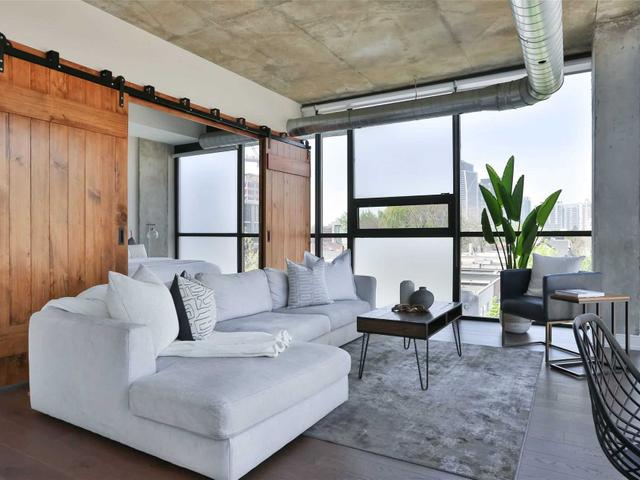 404 - 60 Bathurst St