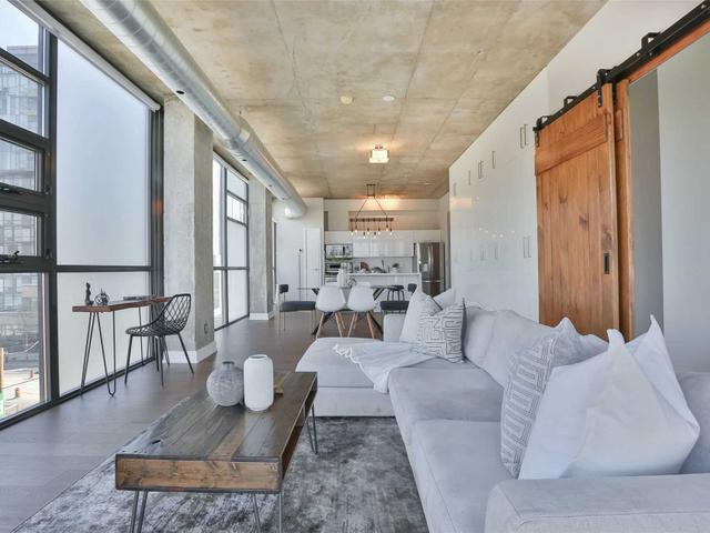 404 - 60 Bathurst St