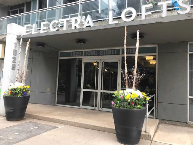 1008 - 1029 King St W