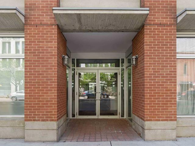 PH 708 - 29 Camden St