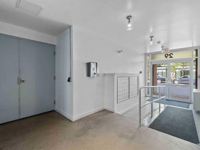 PH 708 - 29 Camden St