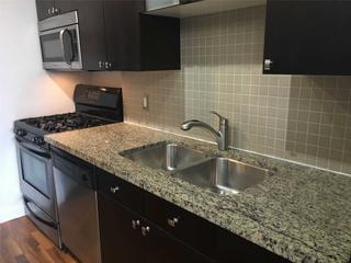 523 - 1 Shaw St W