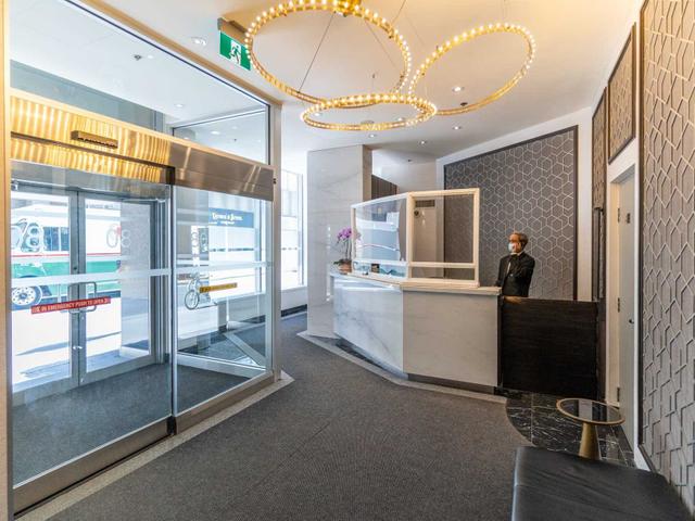 906 - 80 Cumberland St