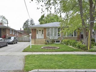 78 Roywood Dr
