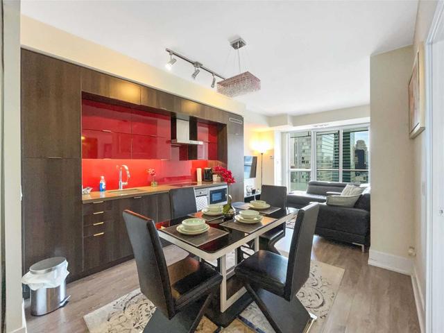 3909 - 300 Front St W