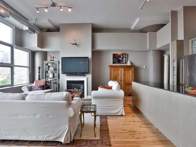 809 - 155 Dalhousie St