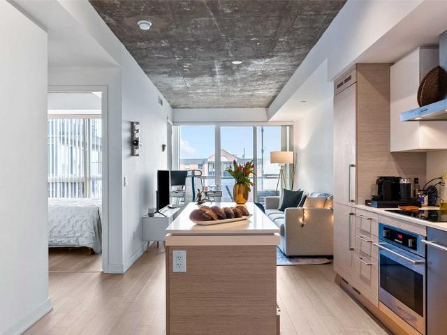 711 - 1030 King St W