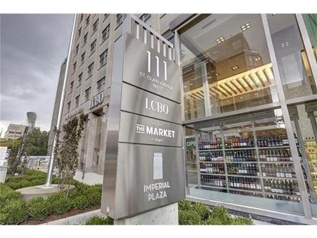 1004 - 111 St Clair Ave W