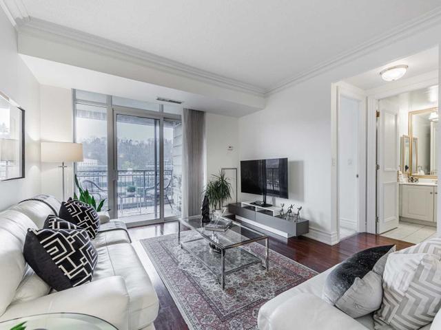 708 - 10 Old York Mills Rd