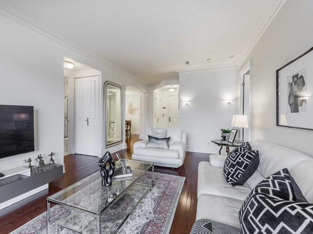 708 - 10 Old York Mills Rd