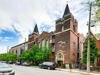 302 - 701 Dovercourt Rd