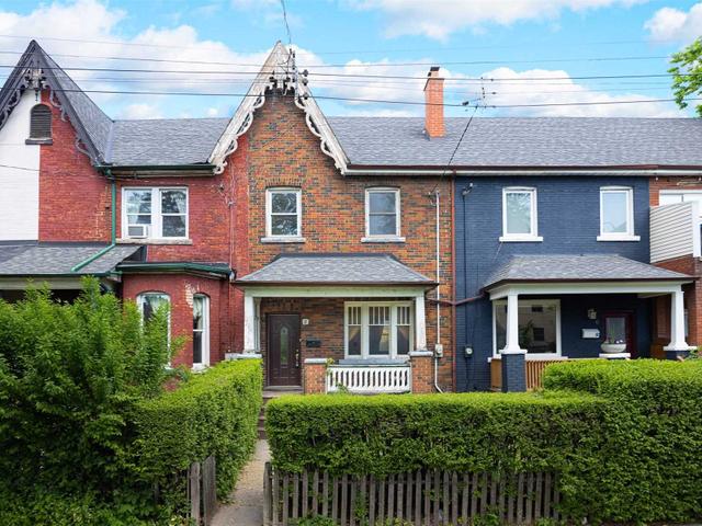 8 Robinson St