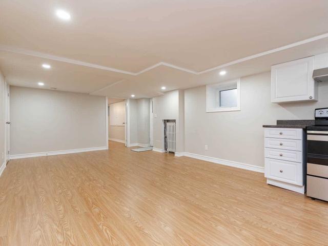 Lower - 298 St Clair Ave E