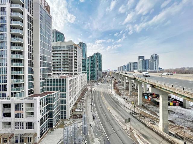 811 - 50 Bruyeres Mews