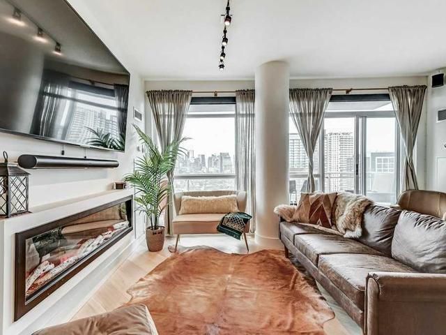 2406 - 80 Western Battery Rd