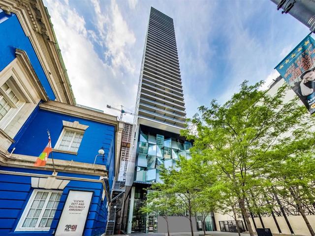 4602 - 224 King St W