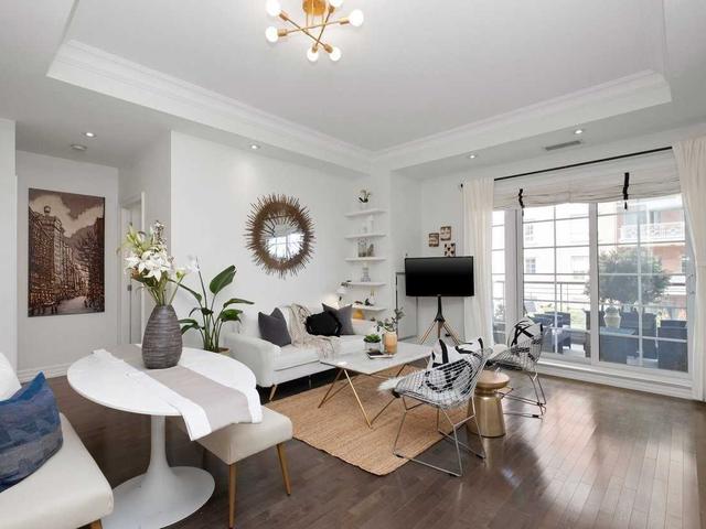 512 - 21 Burkebrook Pl