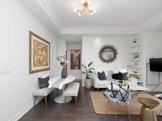 512 - 21 Burkebrook Pl