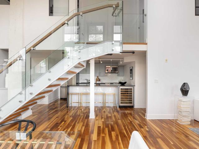 306 - 183 Dovercourt Rd