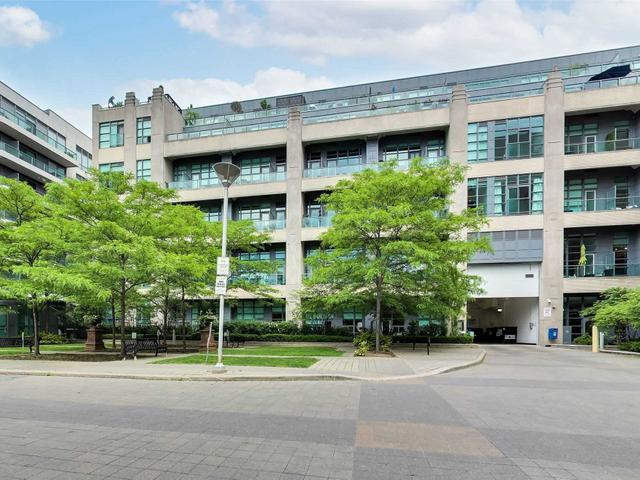 602 - 380 Macpherson Ave