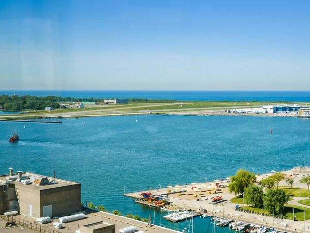 1804 - 260 Queens Quay W