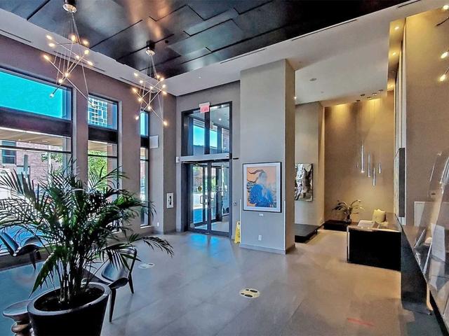 PH13 - 170 Sumach St N