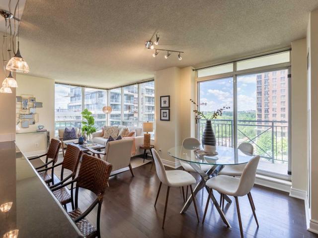 704 - 1103 Leslie St