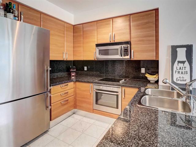 809 - 1 Avondale Ave