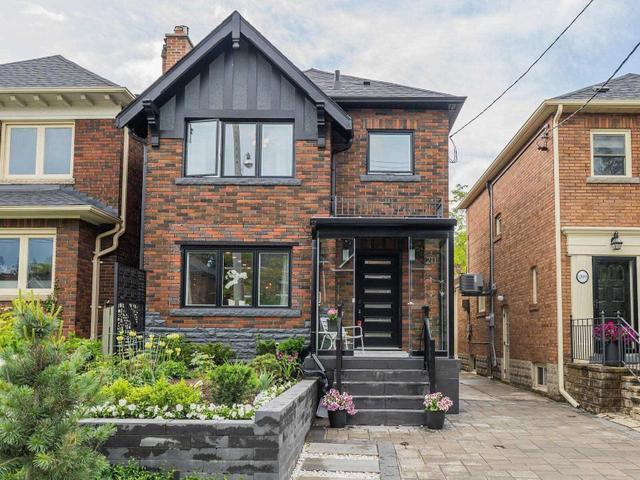 211 Wanless Ave