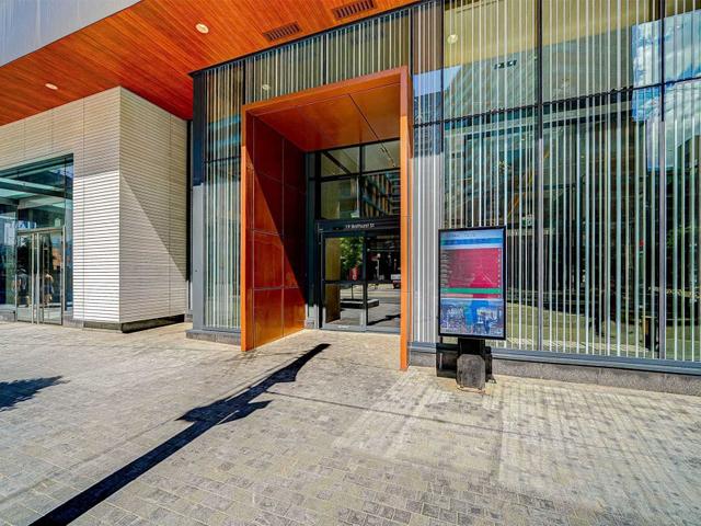 2307 - 19 Bathurst St