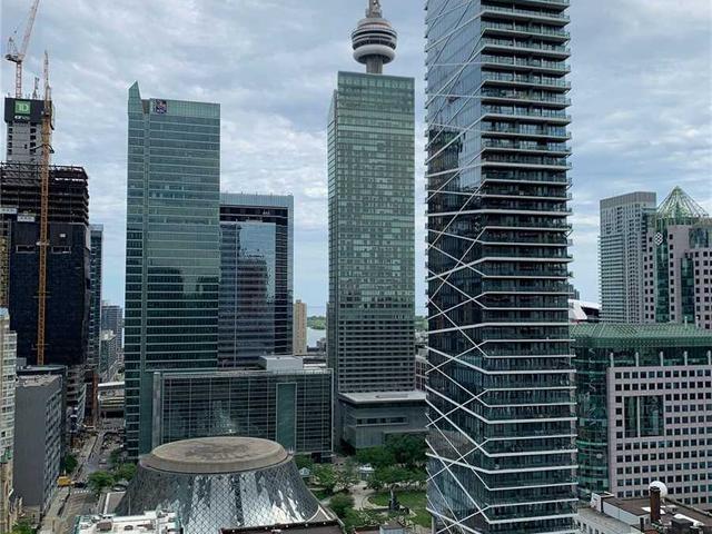 2509 - 126 Simcoe St